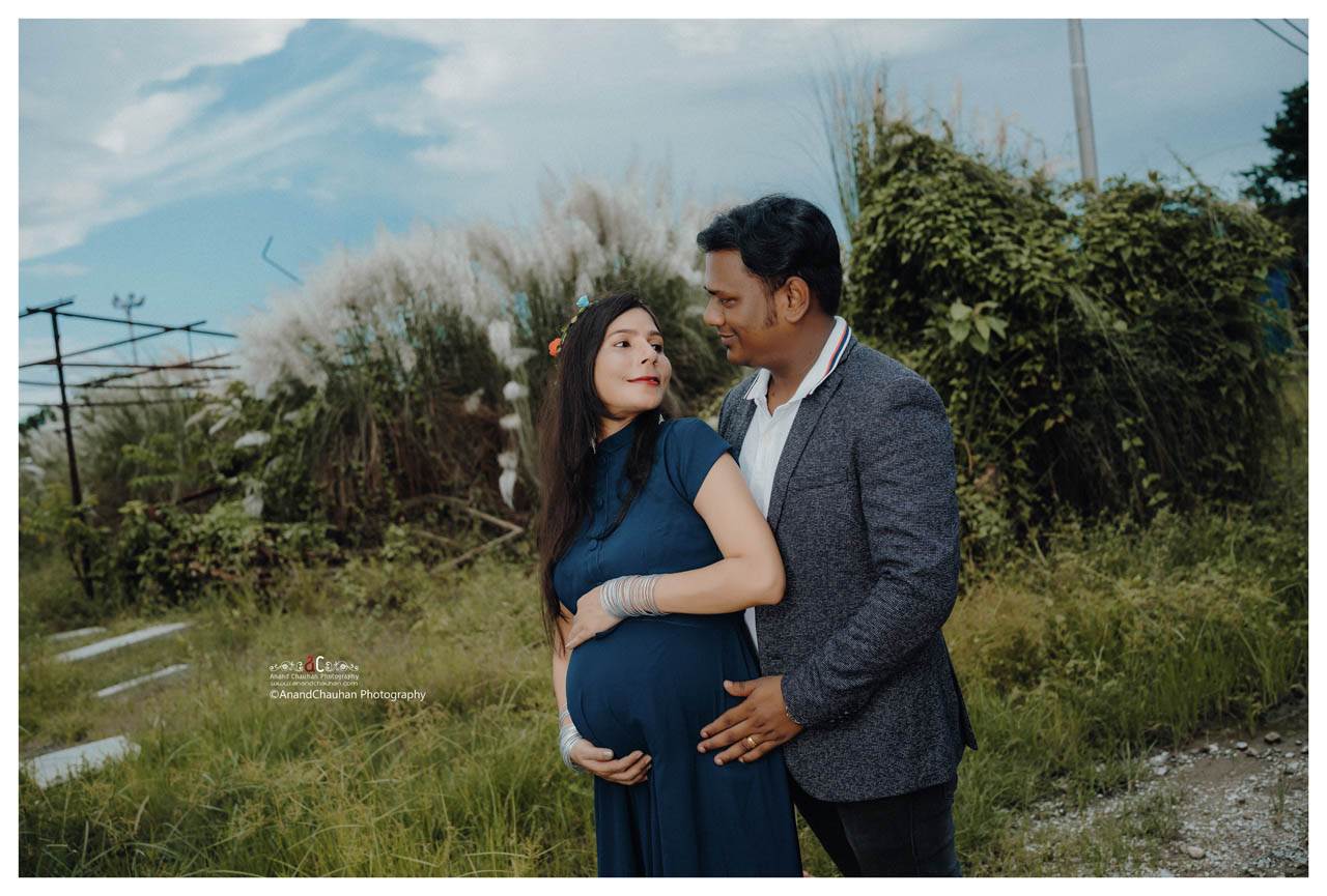 Akash & Raksha_Maternity Shoot