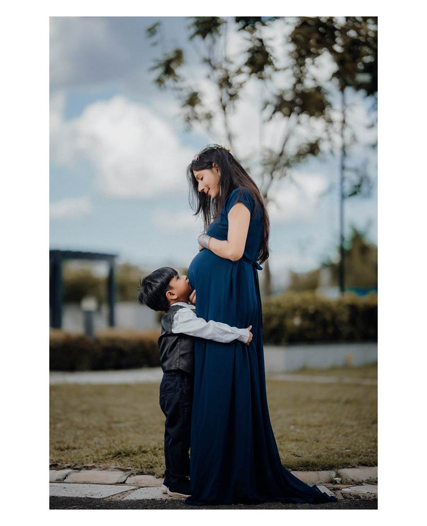 Akash & Raksha_Maternity Shoot